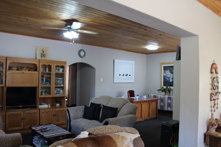 To Let 3 Bedroom Property for Rent in Denneoord Western Cape